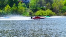 Соревнования по водно-моторному спорту на Северном водохранилище в Ростове-на-Дону