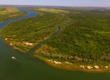 Место слияния Дона и Северского Донца у островов Куркин и Чебачий.