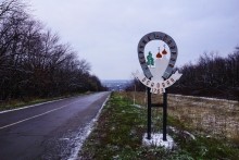 Менгиры у хутора Керчик-Савров на берегу реки Керчик.