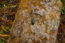 Менгиры у хутора Керчик-Савров на берегу реки Керчик.