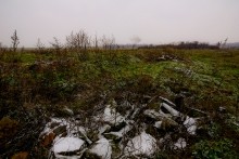 Менгиры у хутора Керчик-Савров на берегу реки Керчик.