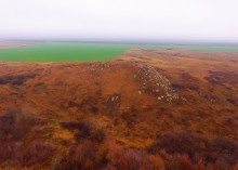 Мастерская каменотесов у хутора Скельновского. Здесь изготавливали каменные катки для молотьбы.