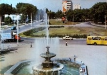 Ростов-на-Дону в 90-е Площадь Комбайностроителей перед ДК РСМ