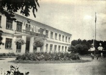 Коммуна Сеятель основанная в 1922 г. выходцами из Америки и Финляндии в Сальском районе Ростовской области.