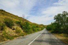 Горная страна на берегу Северского Донца у хутора Дядин.