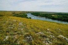 Горная страна на берегу Северского Донца у хутора Дядин.