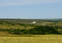 Горная страна на берегу Северсконо Донца у хутора Дядин.