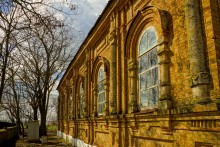 Кирха на берегу реки Ея в поселке Южном, бывшей немецкой колонии Ольгенфельд.