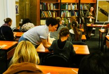 Библионочь в ДГПБ, мастер-класс по созданию куклы-хороводницы