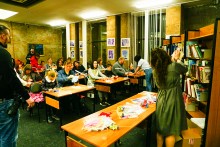 Библионочь в ДГПБ, мастер-класс по созданию куклы-хороводницы