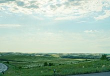 Ковыльные холмы в долине реки Нижняя Провалье