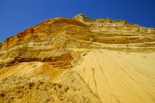 Меловые и песчаные горы у реки Глубокой в Каменском районе и находки зубов древних акул