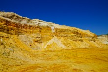 Меловые и песчаные горы у реки Глубокой в Каменском районе и находки зубов древних акул