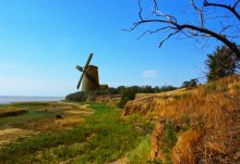 Золотая экономия Лакиеров и замок на берегу Таганрогского залива.