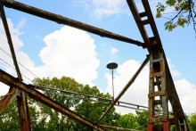 Мост через Миус у поселка Краснобумажник