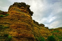 Обрывы известняка-ракушечника в балке Сафьяновой
