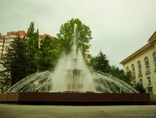 Фонтан у ДК Ростсельмаш