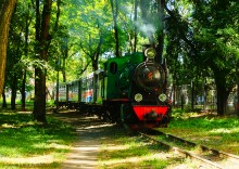 Прогулка по маршруту Детской железной дороги в парке им. Н. Островского в Ростове-на-Дону
