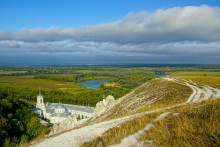 Пещерные храмы в меловых берегах Дона и его притоков, в Белогрье, Дивногорье, Костомарово и Лысогорк