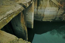 Пересечение протока Аксай и тёплого канала у станицы Бессергеневской