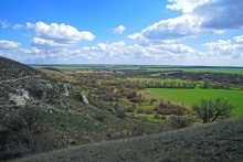 Весенняя долина реки Ясиновки