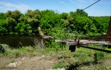 Висячий мост над рекой Кундрючьей в хуторе Голубинка