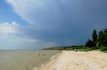 Азовское побережье у поселка Приазовский