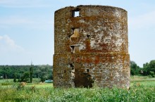 Памятники старины поселка Приазовский, склад и холодильник