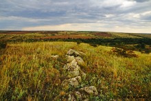 Выходы розового песчаника в долине реки Калитвы