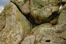 Выходы розового песчаника в долине реки Калитвы