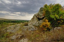 Выходы розового песчаника в долине реки Калитвы