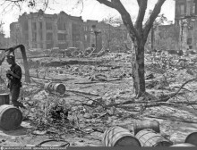 Подбитый танк КВ на Соборной площади