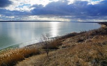 Льды и облака Миусского лимана в январе