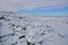 Ветровой нагон льда в Таганрогском заливе у села Займо-Обрыв