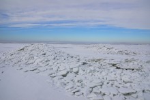 Ветровой нагон льда в Таганрогском заливе у села Займо-Обрыв