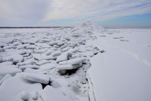 Ветровой нагон льда в Таганрогском заливе у села Займо-Обрыв