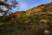 Красные скалы на реке Быстрой