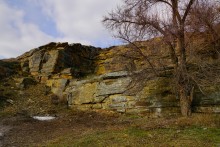 Красные скалы на реке Быстрой