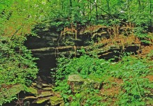 Водопад в балке на берегу Северского Донца