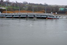 Понтонный мост в Краснодонецкой на Северском Донце