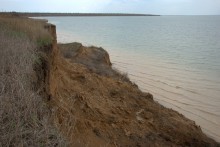 Весёловское водохранилище, борьба воды и суши