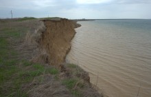 Весёловское водохранилище, борьба воды и суши