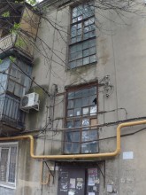 Подъезд в старом Ростове