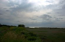 Путешествие по берегу Меотиды от Шабельского, Сазальницкой косы и маяка, через Новомаргаритово к Чумбур косе.