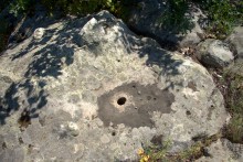 Выходы кварцита под названием Большой камень у хутора Нижнеерохин