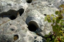 Выходы кварцита под названием Большой камень у хутора Нижнеерохин