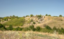 Выходы кварцита под названием Большой камень у хутора Нижнеерохин