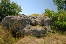 Выходы кварцита под названием Большой камень у хутора Нижнеерохин