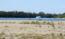 Донские пляжи в августе у станицы Мелиховской