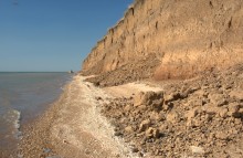 Рушащийся берег у Камышевахской